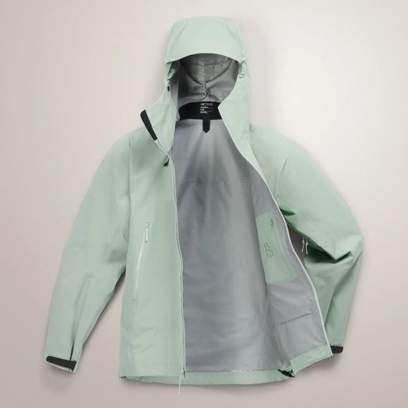 Arc'teryx Men’s Beta AR Stone Green w/Storm Hood - Picture 2 of 4